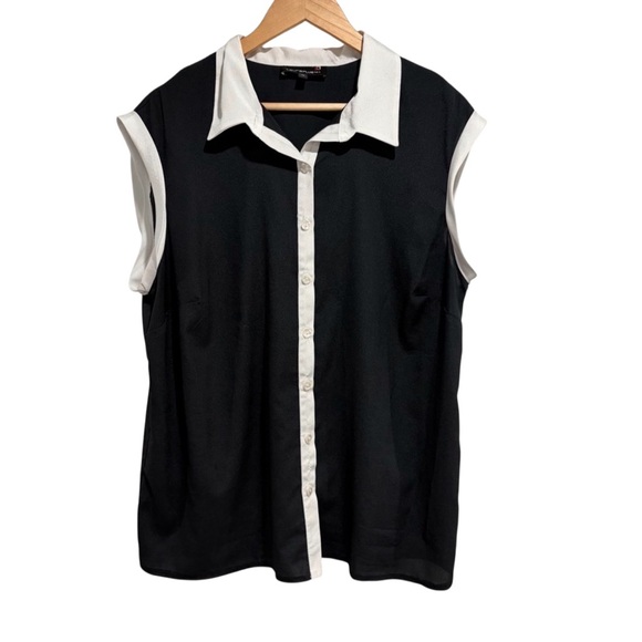 Laura Tops - Laura Plus Black and White Button-Down Sleeveless Shirt Blouse Collar Wide Strap